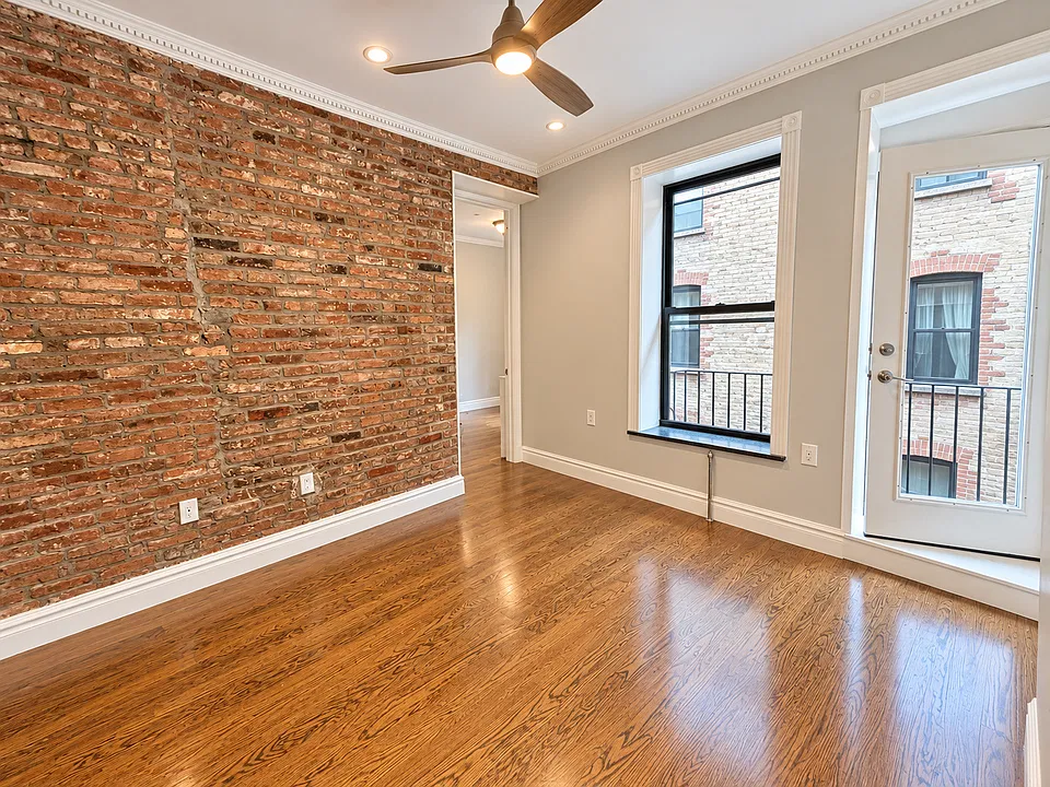 202 E 13th St #N3H