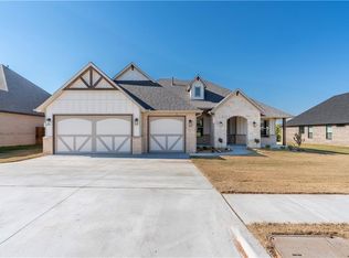 1123 Colonial Ave, Tuttle, OK 73089