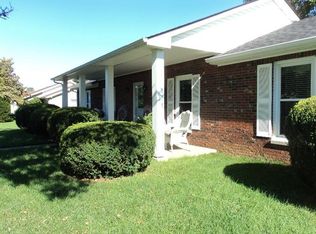 411 Marsailles Dr, Versailles, KY 40383