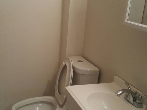 5th image of 6854 Elmwood Ave #2