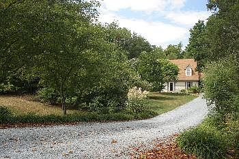 2nd image of 269 Jameswood Dr