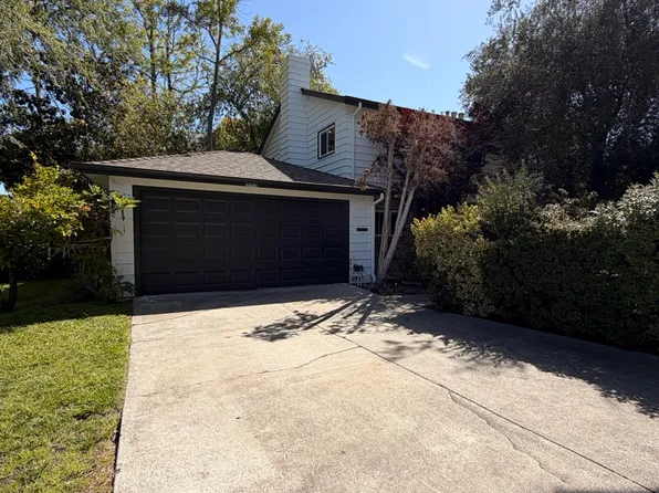 3001 Ross Rd, Palo Alto, CA 94303