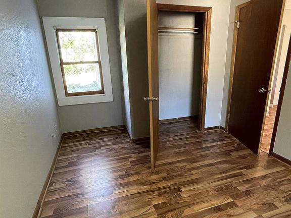 4th image of 838 Air Hill St #1