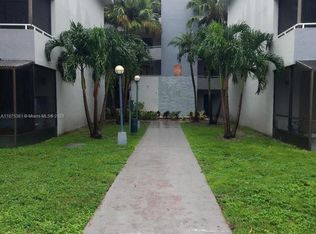 Verabella Fals, Miami, FL 33193