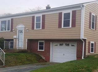 143 Russell Dr, Tiverton, RI 02878