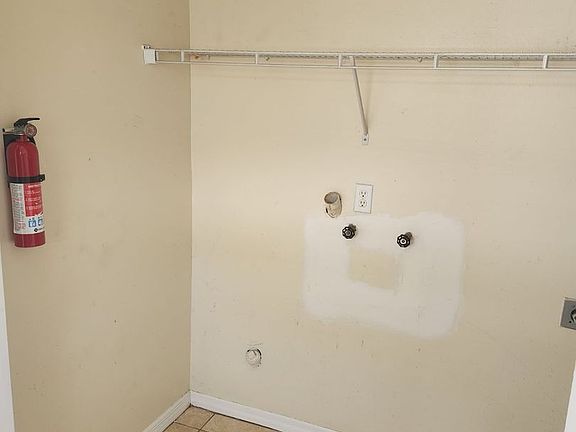 5th image of 701 N New Hampshire Ave APT 1