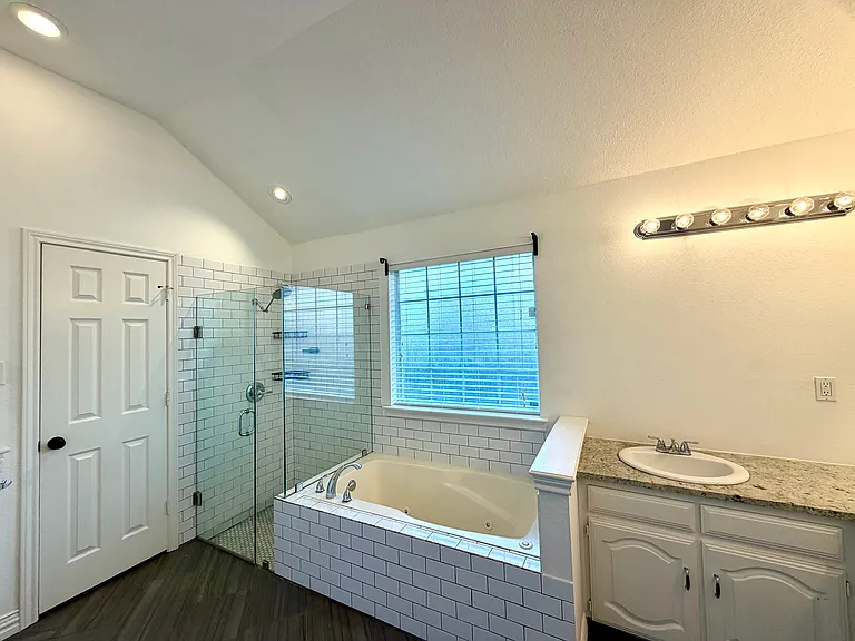 4232 Osborn Rd — Photo 16