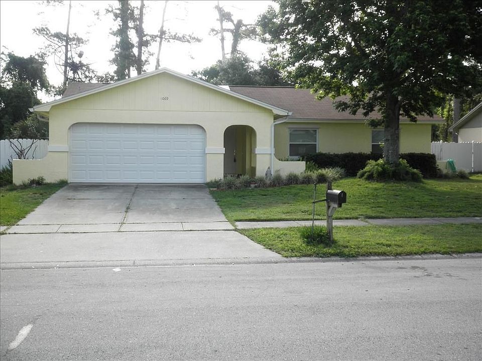 2nd image of 1069 Chokecherry Dr