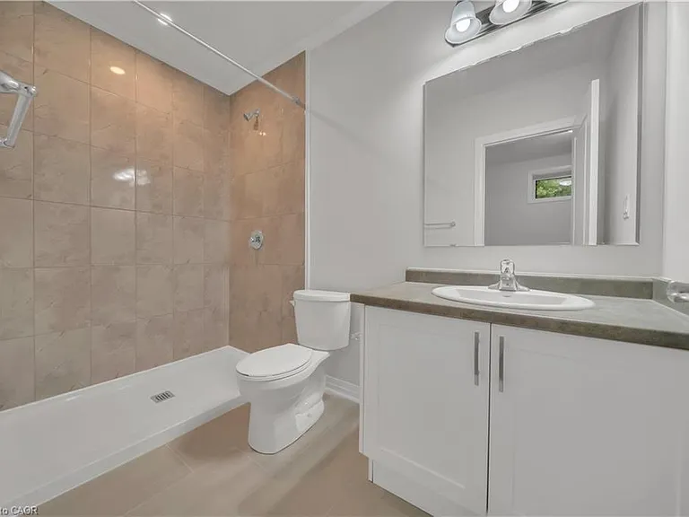 25 Isherwood Ave #B21 — Photo 17