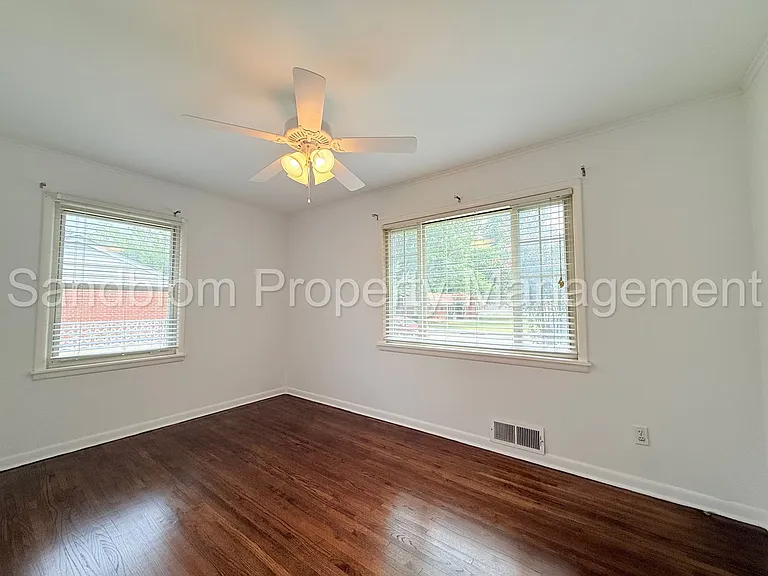 3737 E 37th Pl — Photo 16