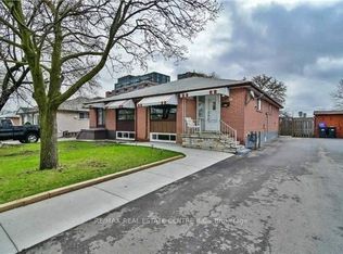 23 Avondale Blvd, Brampton, ON L6T 1H1