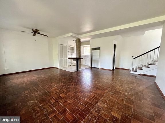 4th image of 3109 Martha Custis Dr