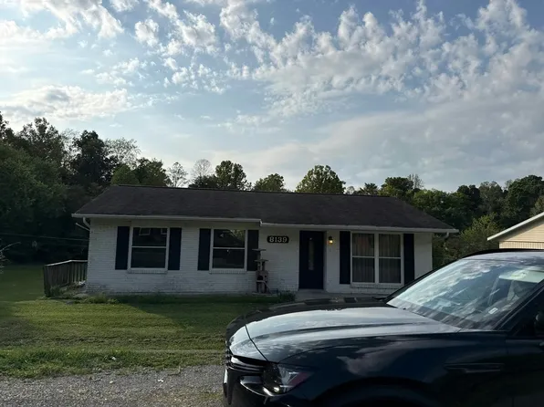 8139 Ray Dr, Ashland, KY 41102
