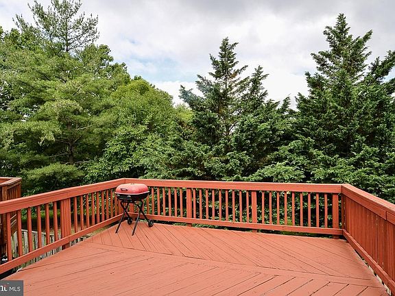 2nd image of 3925 Plum Run Ct