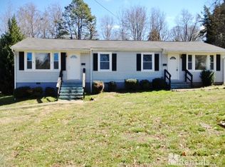 712 Murphy St, Stanley, NC 28164