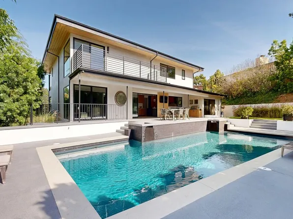 11428 Dona Lola Dr, Studio City, CA 91604