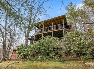 837 County Rd, Waynesville, NC 28785