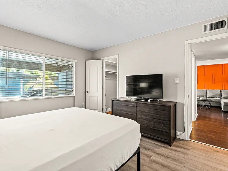 4303 W North A St #206 — Photo 11