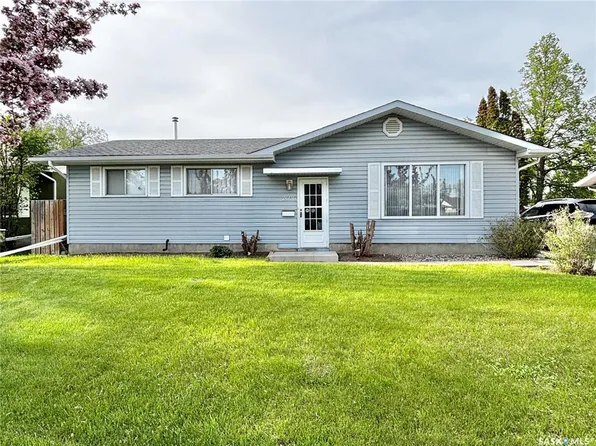 2606 37th STREET W, Saskatoon, SK S7L 4E8