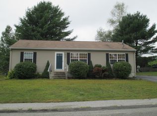 6 Darcy St, Lewiston, ME 04240