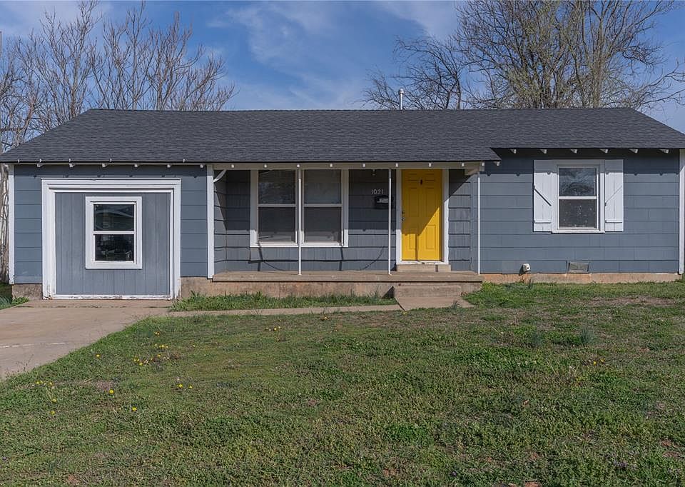 1st image of 1021 Holly Ln