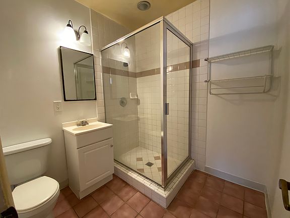 5th image of 4117 W 178th St