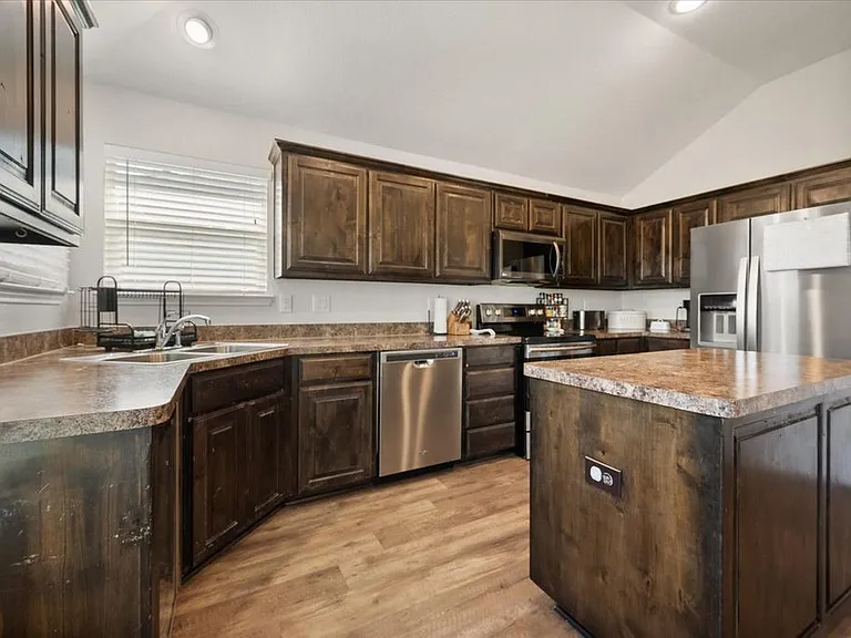 9224 Diane Dr — Photo 8