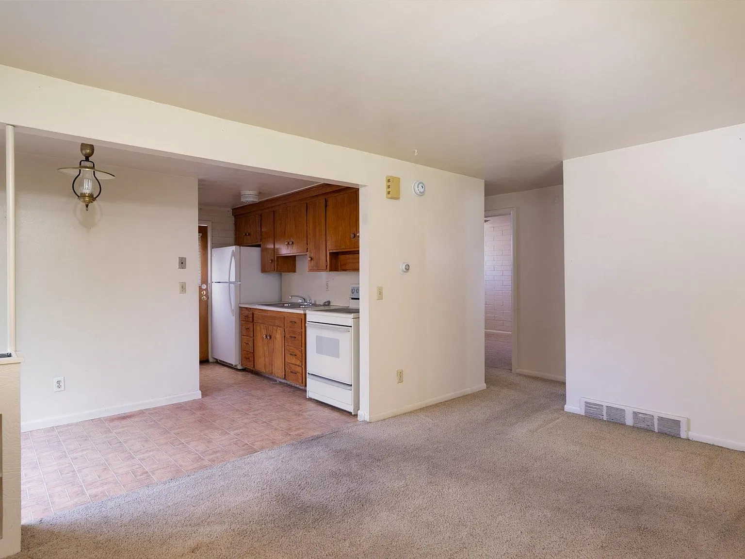 2 bed, 738 sqft, $1,395 — Photo 4