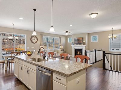 771 Cascade Dr, Chaska, MN, 55318