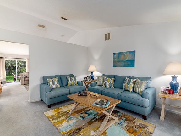 4th image of 1757 SW Desert Ave