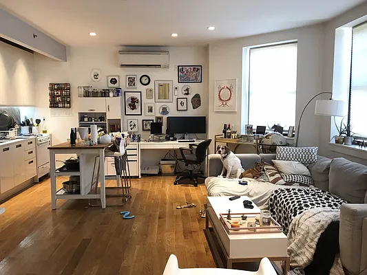 Rented by Simply Brooklyn Realty Inc | media 60