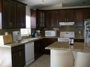 4031 SW 70th Way, Davie, FL 33314