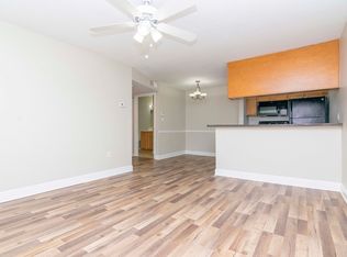 202 Lake Parsons Grn UNIT 203, Brandon, FL 33511