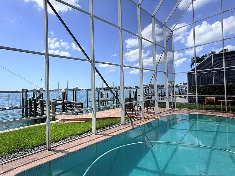 218 Sand Key Estates Dr — Photo 40