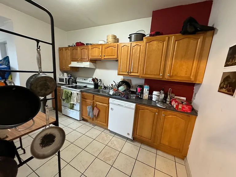 37 Egremont Rd #4 — Photo 8