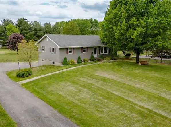 720 Station St, Lehighton, PA 18235