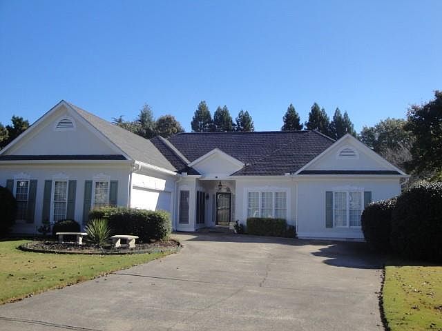 1st image of 527 Waterford Dr