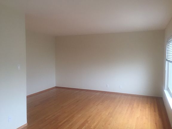 4th image of 3010 Buchanan St APT 06