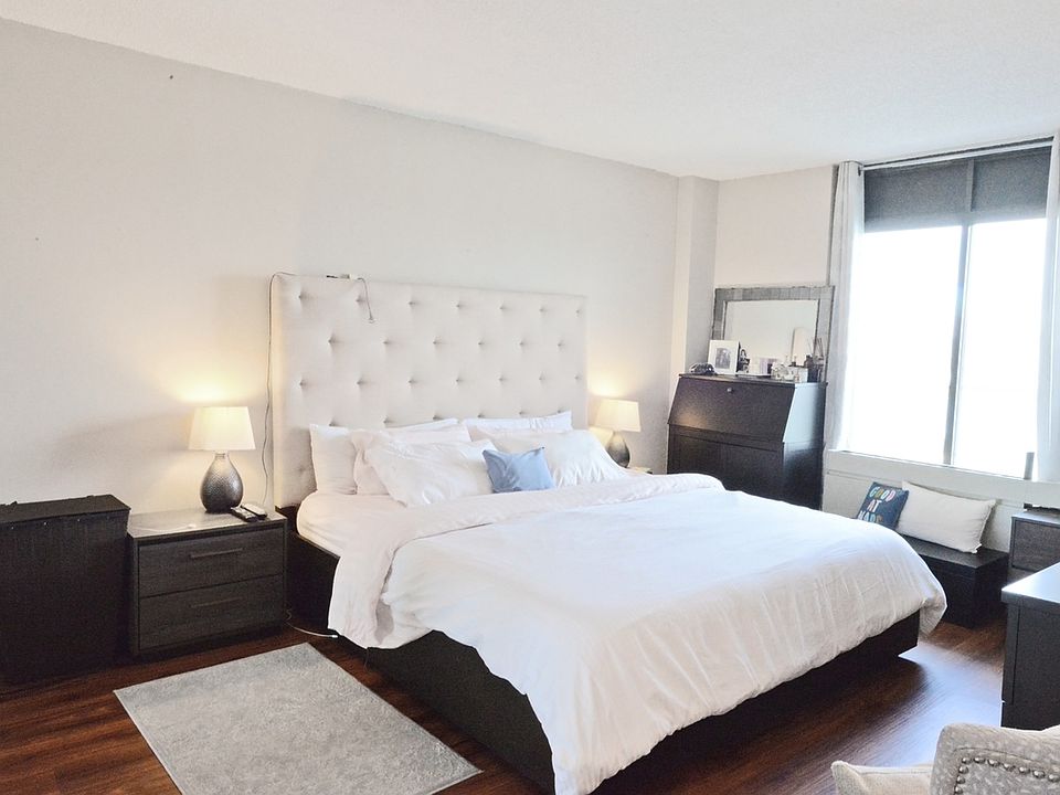 1st image of 25-40 Shore Blvd #15R