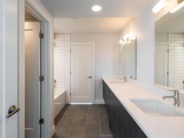 1574 Wolff St — Photo 19