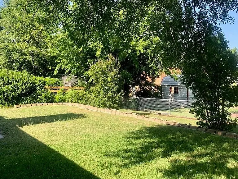 3308 Sungate Dr — Photo 16
