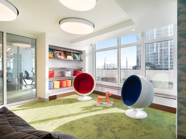 147-40 Archer Avenue image 14 of 17