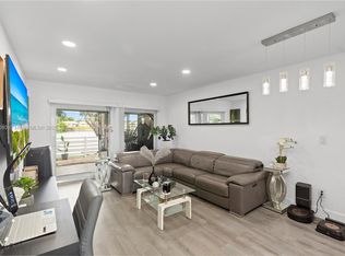 Tamarac Lakes North 2nd S, Tamarac, FL 33309