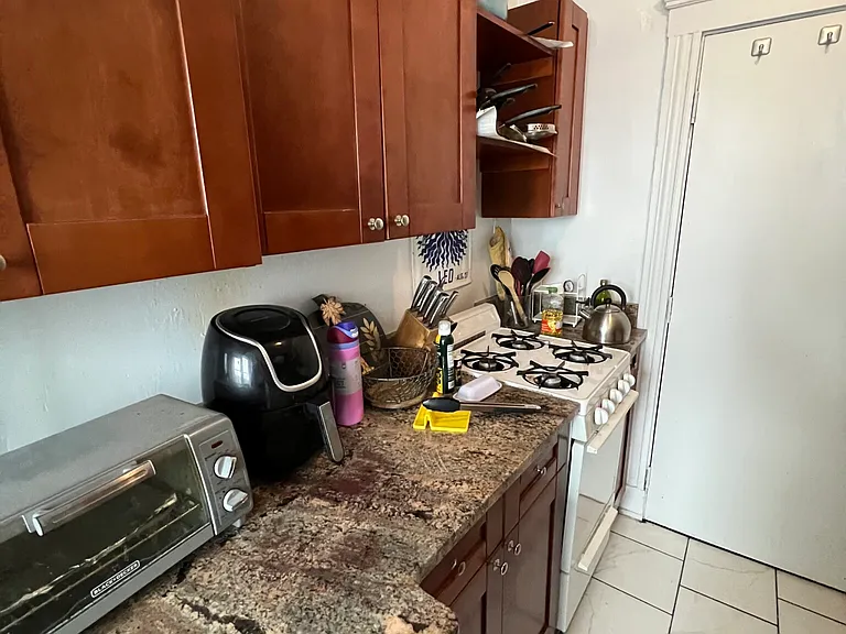 28 Quint Ave #56 — Photo 8