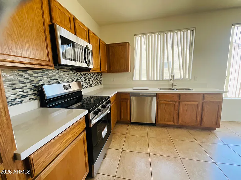 13561 W Ironwood St — Photo 6
