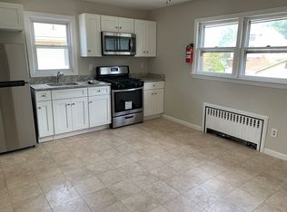 172 Scoles Ave #2, Clifton, NJ 07012