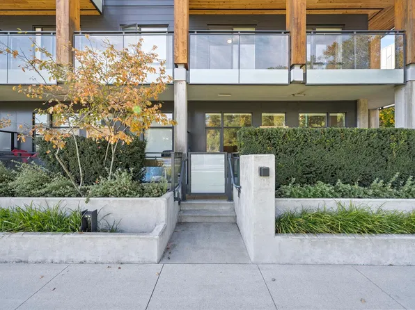 3588 Sawmill Cres #101, Vancouver, BC V5S 0E3