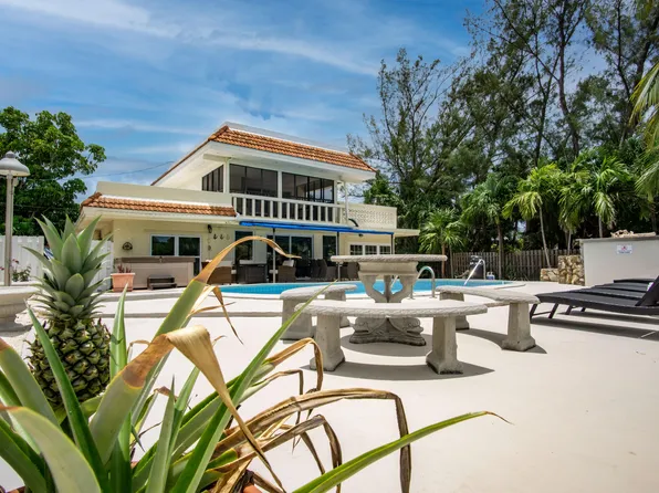 901 46th St, Marathon, FL 33050