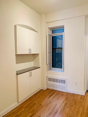 Rented by Douglas Elliman | media 3