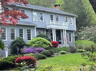 117 North Saddle Ridge, Simsbury, CT 06092